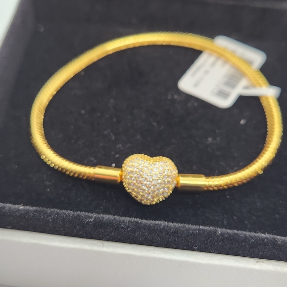 Pandora Moments 14k Golden Plated Sparkling Heart Claps Snake Chain Bracelet 7.1 - Picture 4 of 8